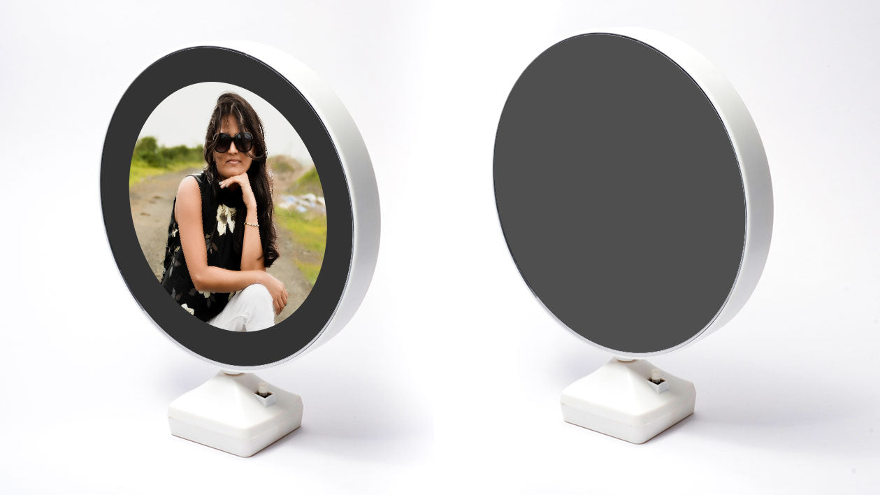 MAGIC ROUND MIRROR PHTO FRAME WITH PERSONALISATION , CUSTOMISE WITH YOUR PHTO OR A BEAUTIFUL GIFT FOR YOUR LOVED ONES